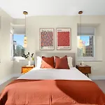 Rare Luxurious Apartment 1 Block From Time Square