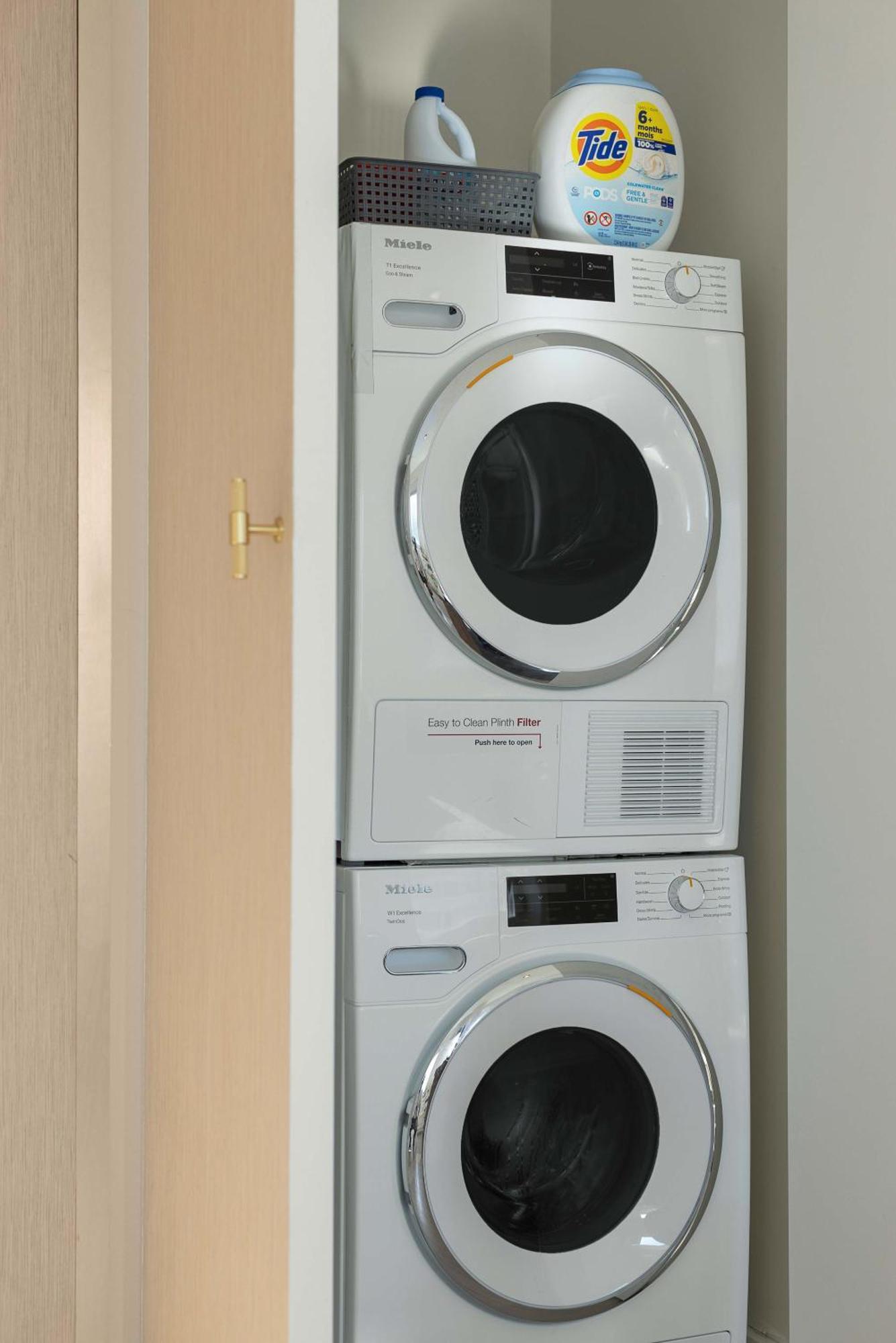Rare Luxurious 1 Block From Time Square Apartment